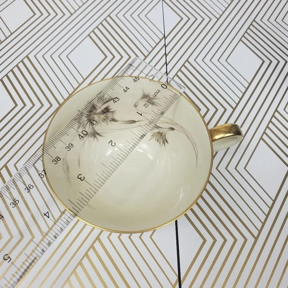 9 Pieces Heinrich Anmut Selb‎ Bavaria Germany Ivory Body Supreme Gold Tea Set.